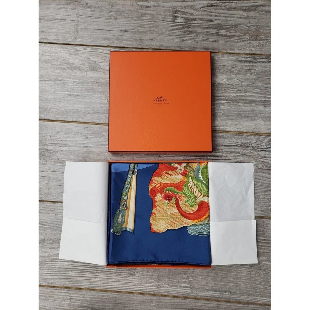Hermès Brise de Charme 35in Silk Scarf Blue Equestrian Fan Design w Box